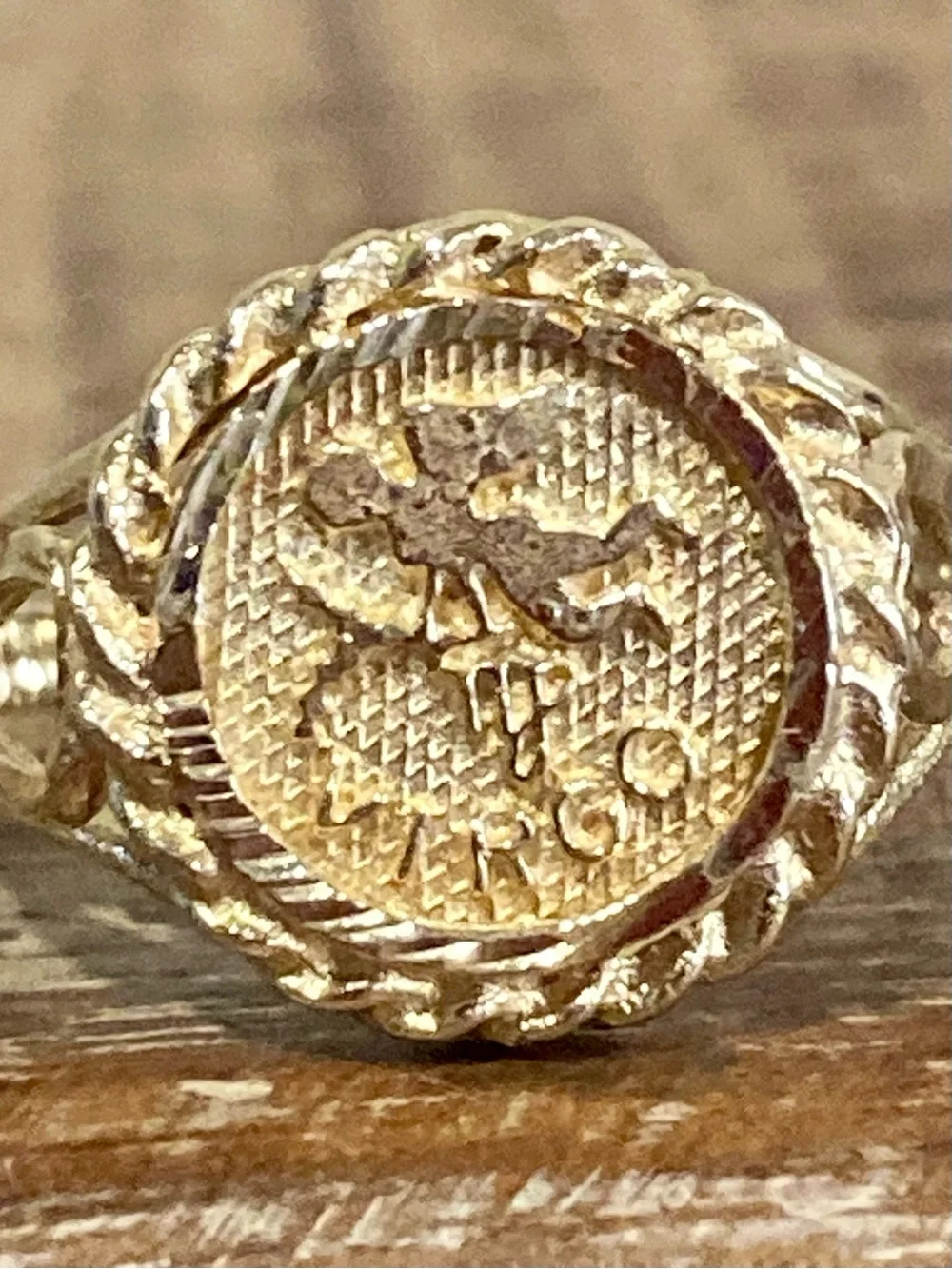 10K Gold Coin Signet Ring Virgo Horoscope Size 7.5 - Picture 3 of 15